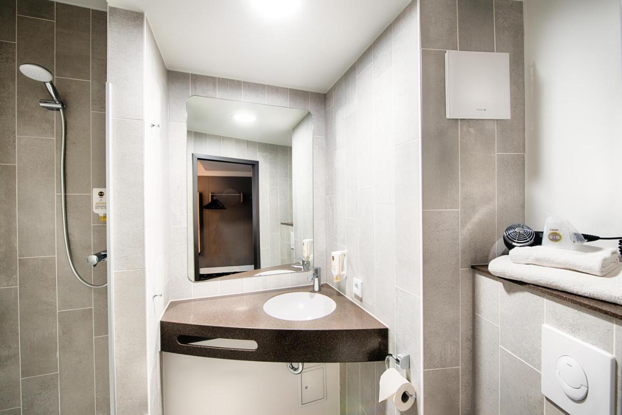 B&B Hotel Aachen-City Екстериор снимка
